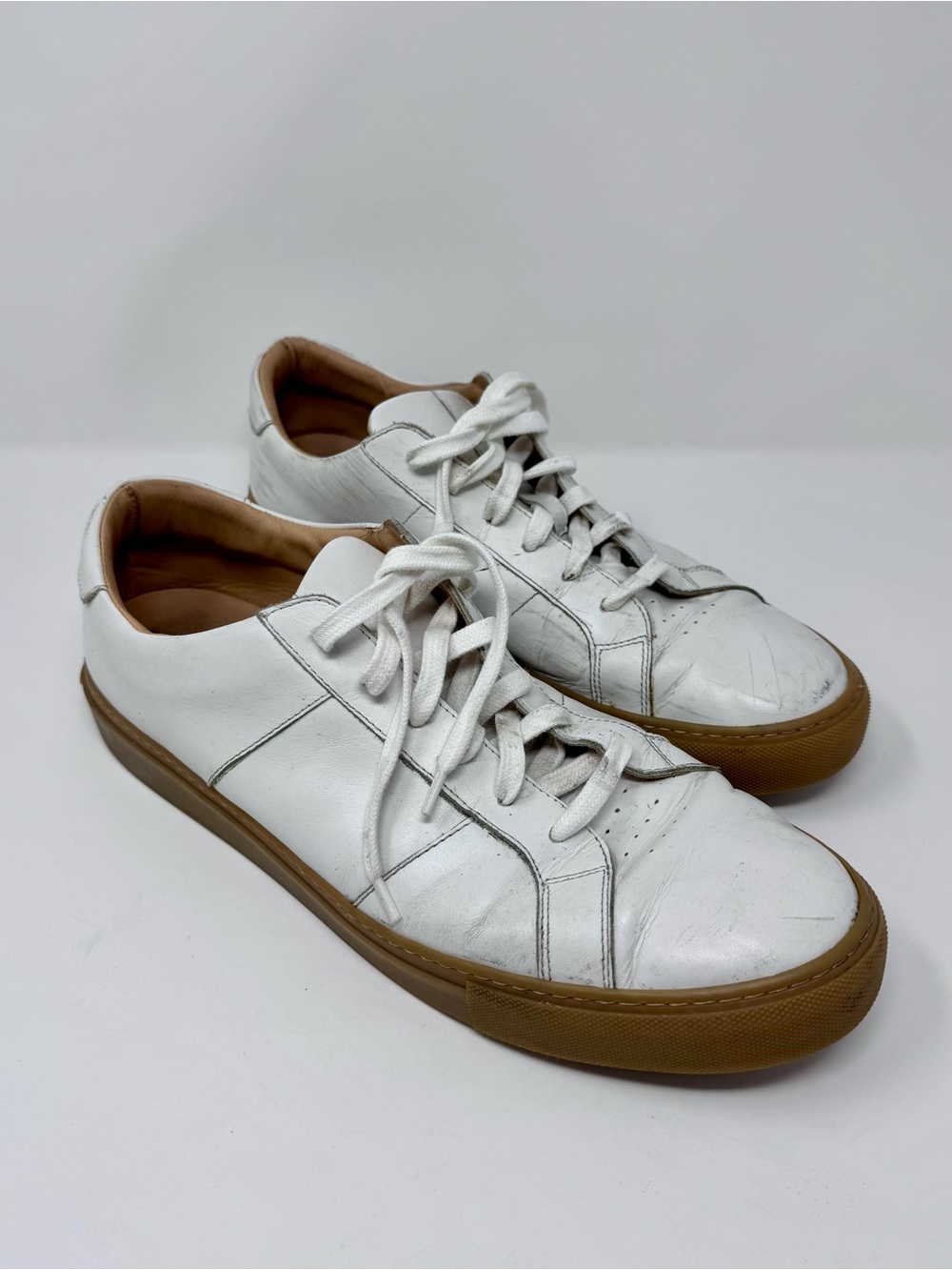 Greats | Men’s White Leather Low-Top Sneakers with Gum Sole, Size 13 - GUC